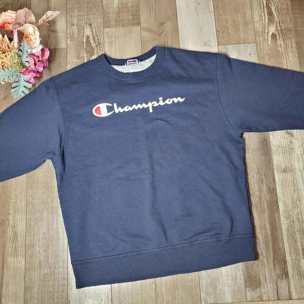 Champion powerblend graphic
